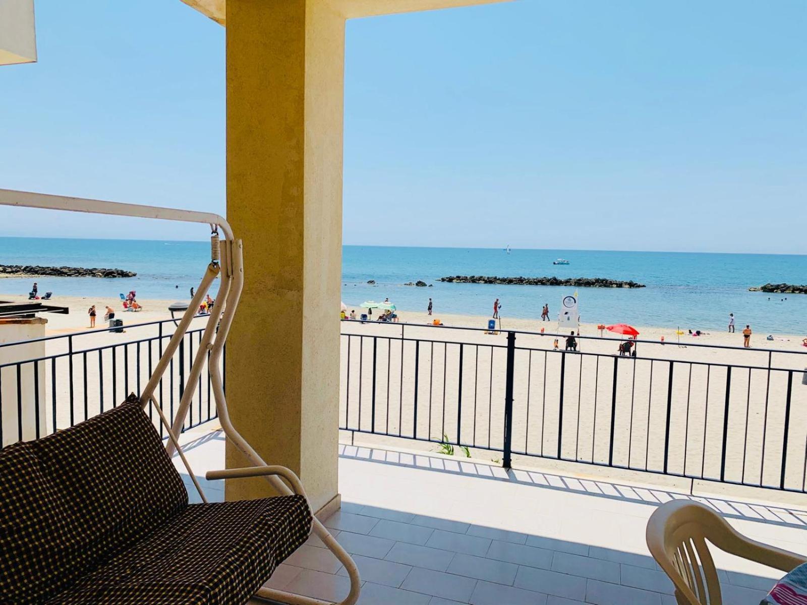 Case La Spiaggia Шакка Екстер'єр фото